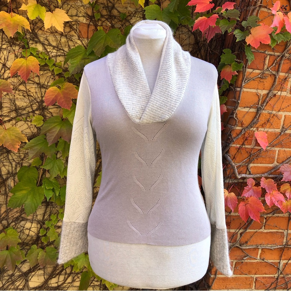 Elegant Women's Sweater with Cowl Neck